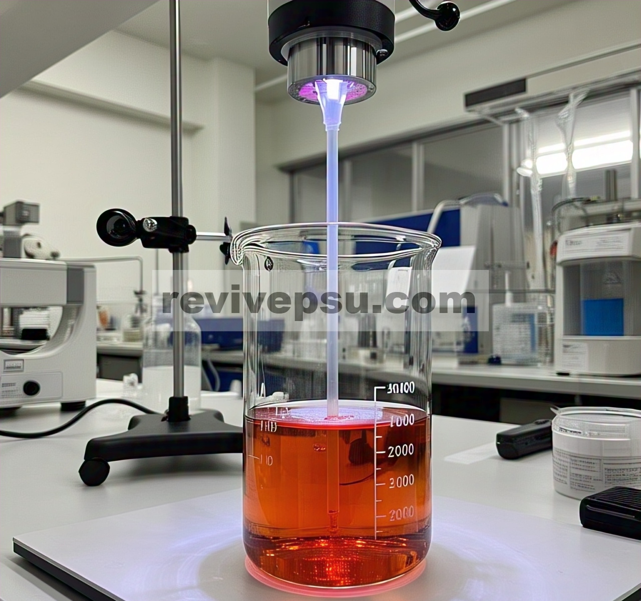 Aktivasi fotoelektrokatalitik ikatan C–H dalam toluena oleh gugus PtO x sub-nanometrik yang didukung titanium dioksida
